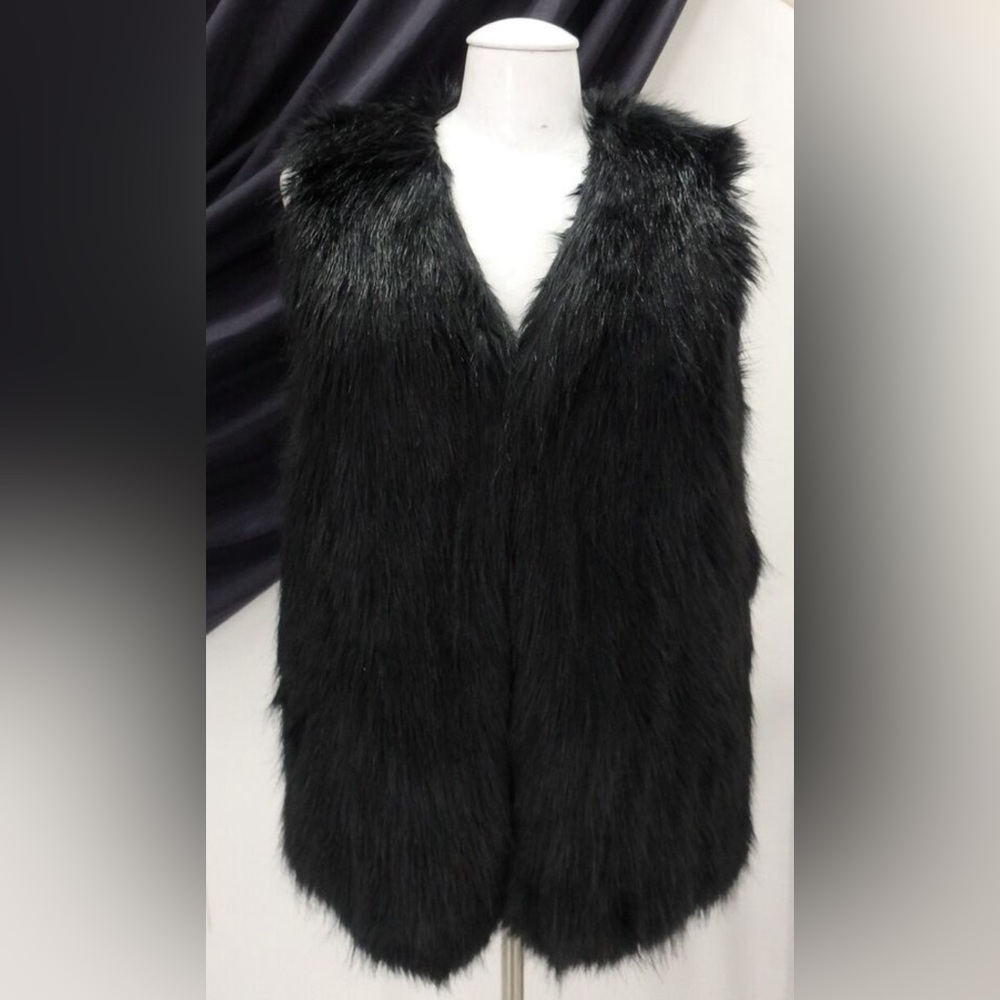 DKNY Black Faux Fur Vest - Petite Medium